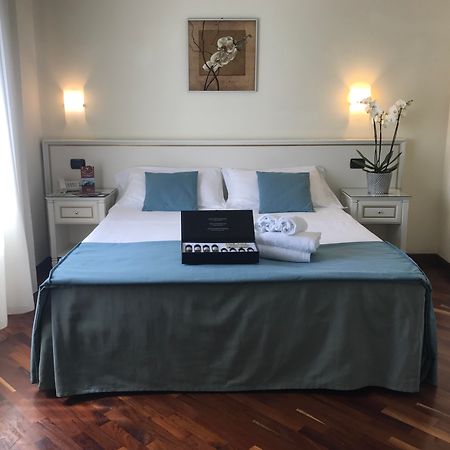 Costa Hotel Помпеї Екстер'єр фото