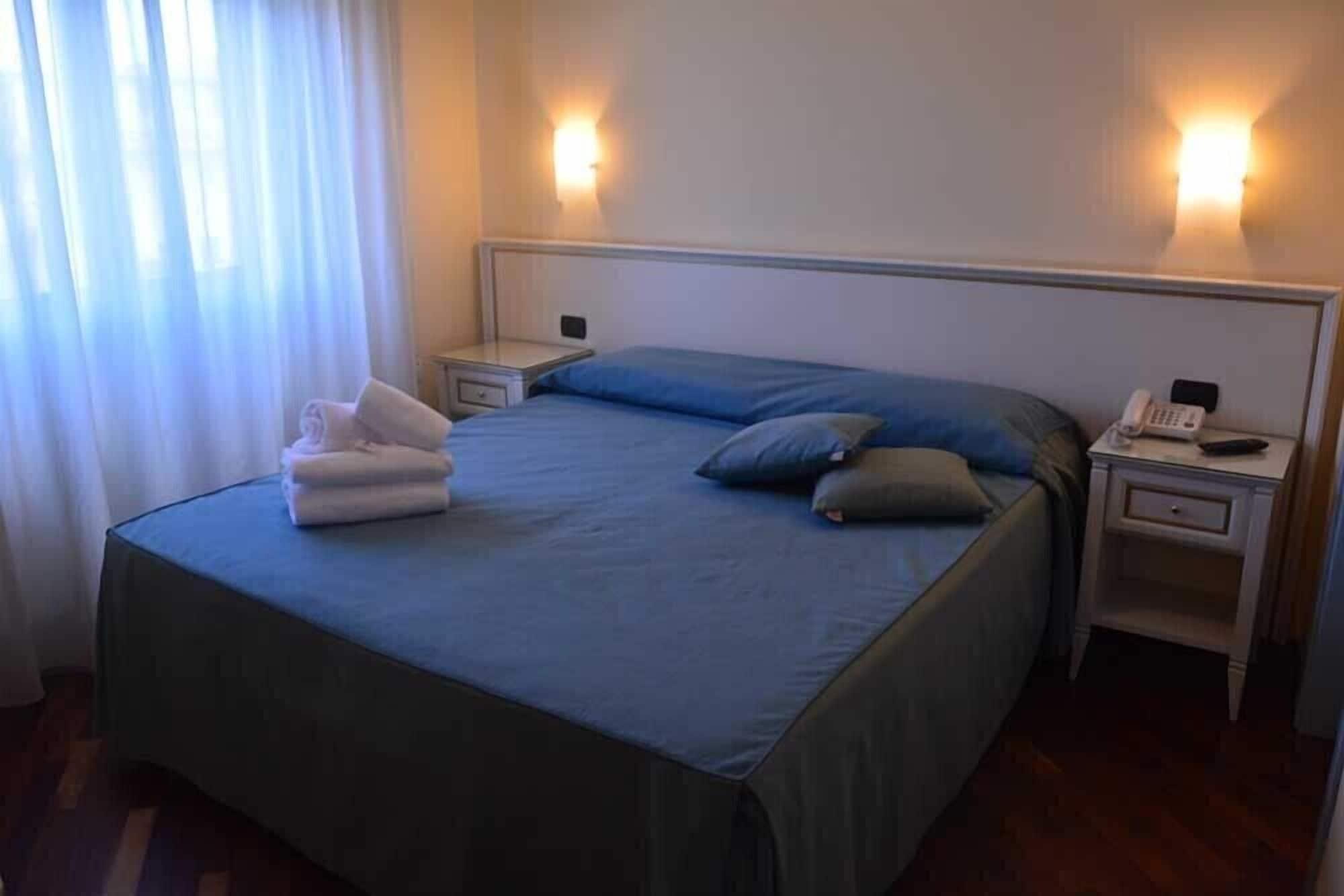 Costa Hotel Помпеї Екстер'єр фото