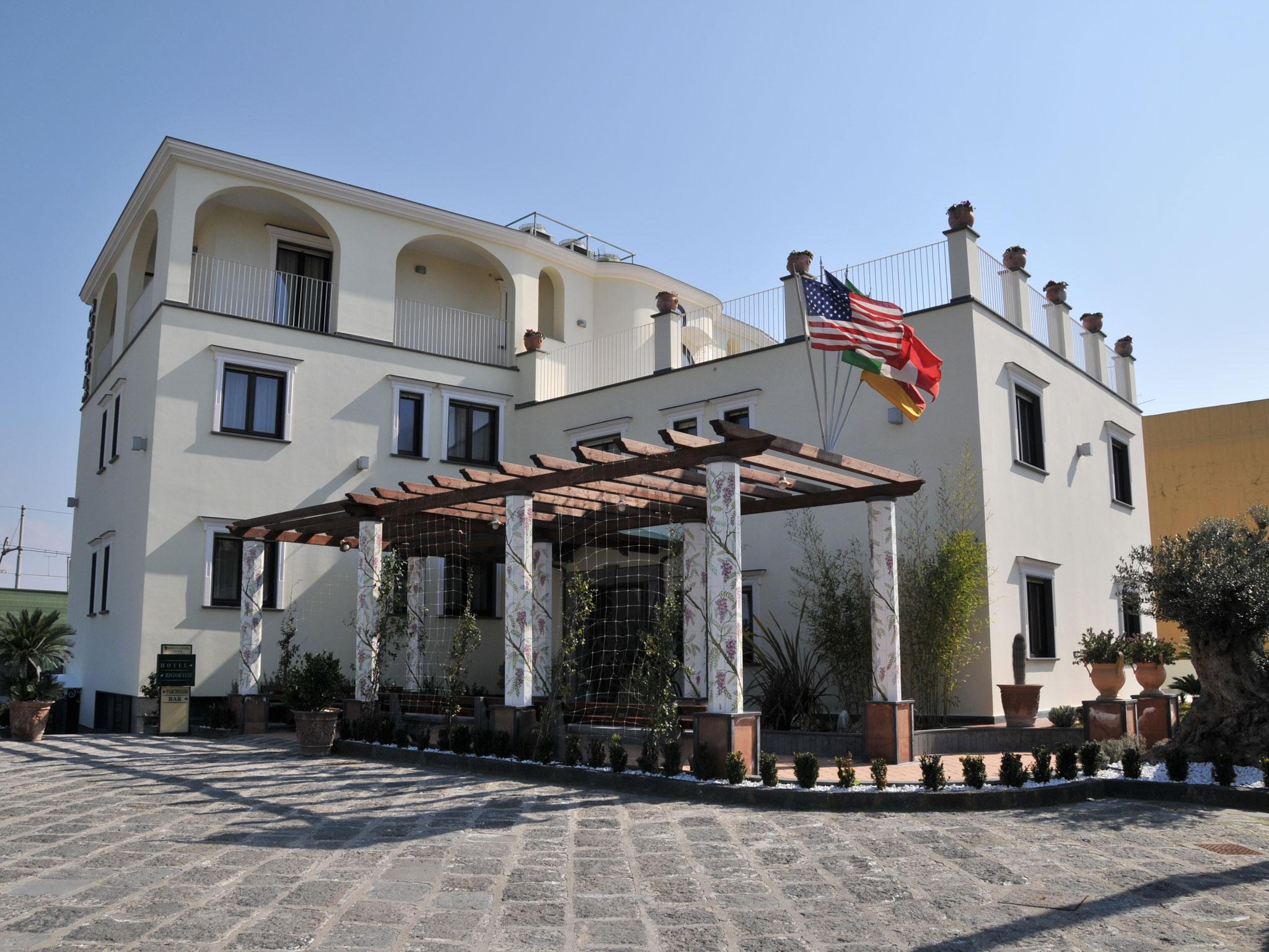 Costa Hotel Помпеї Екстер'єр фото
